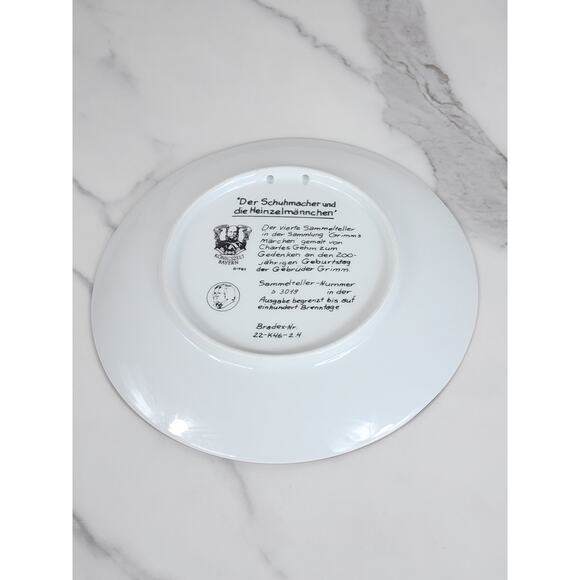 Grimm's Fairy Tales Elf Shoemaker Year 1983 Porcelain 7 3/4" Plate Wall Decor - Picture 12 of 14